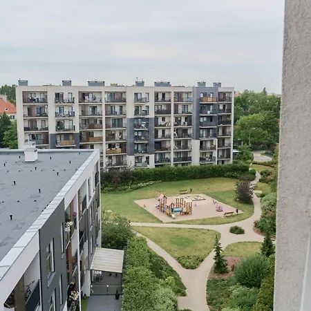 Jesionowa With Free Garage By Renters Appartement