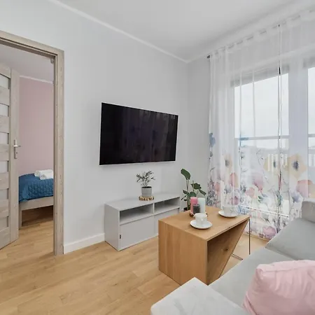 Daire Jesionowa With Free Garage By Renters *