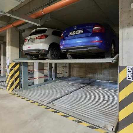 Daire Jesionowa With Free Garage By Renters *